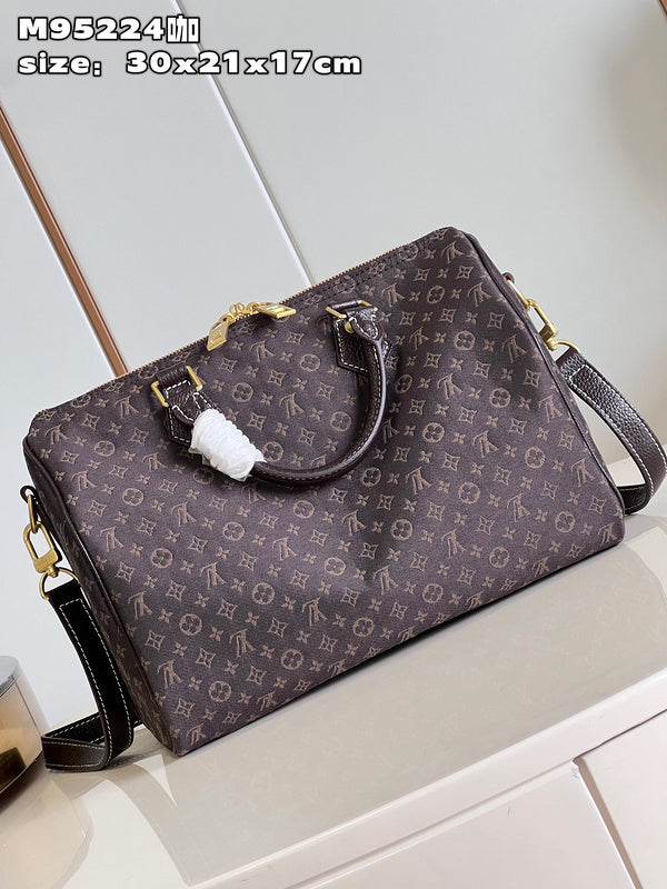 Alice bags - Louis Vuittons  - 15335