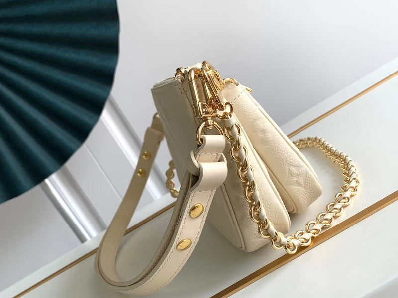 Alice Bags- Louis Vuittons  - 16446