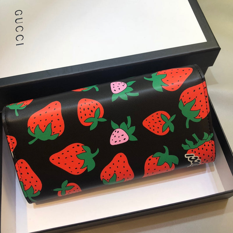 Gucci   Luxury Bags  1354