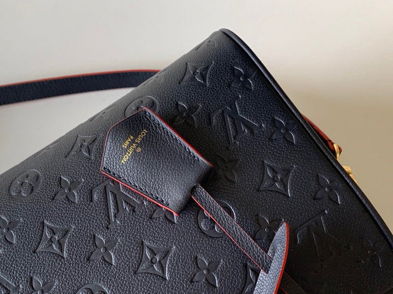 Alice bags - Louis Vuittons  - 15217