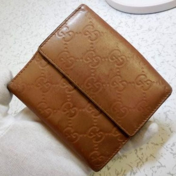 Gucci Camel Embossed Gold Heart Shaped Accent