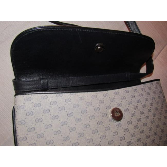 Gucci Vintage Blue Patent Gg Canvas Shoulder Bag