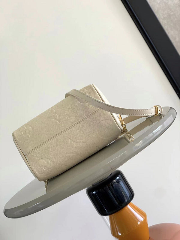 Alice bags - Louis Vuittons  - 15287