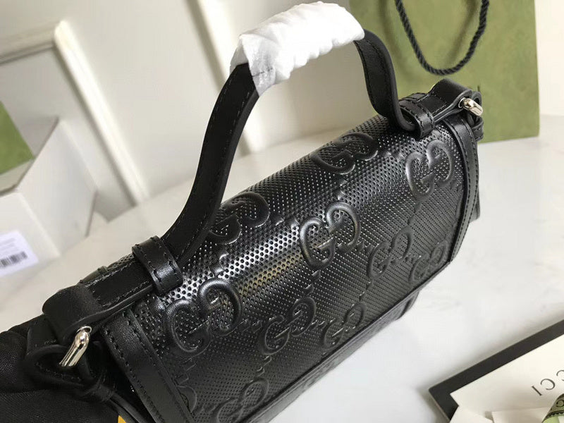 Gucci   Luxury Bags  1063