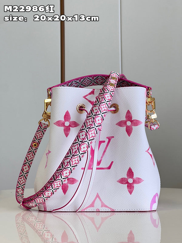 Alice bags - Louis Vuittons  - 15156