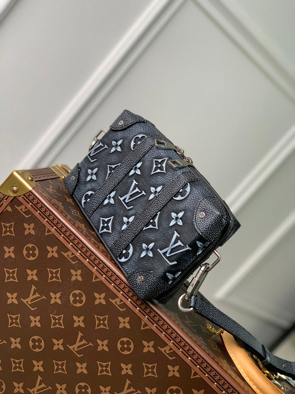 Alice Bags- Louis Vuittons  - 16045