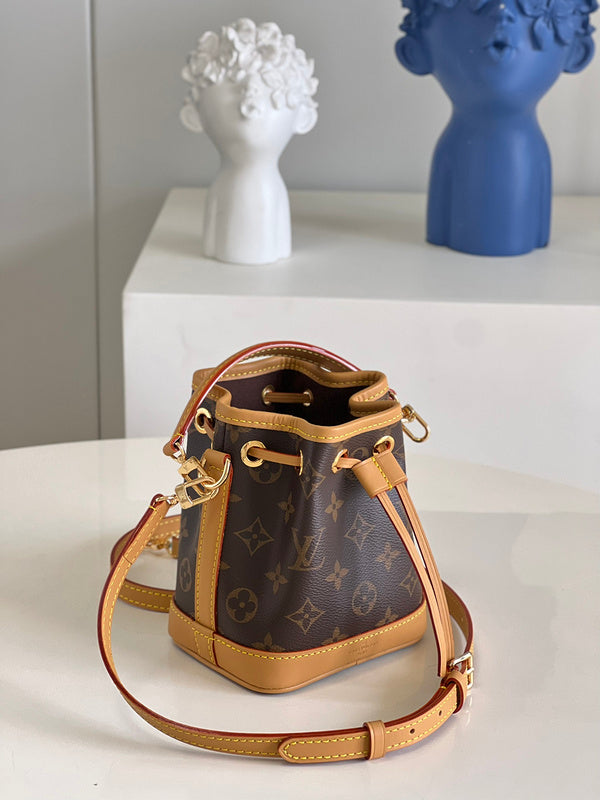 Alice bags- Louis Vuittons  - 16848