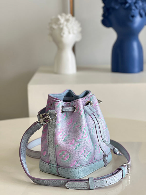 Alice Bags- Louis Vuittons  - 16466