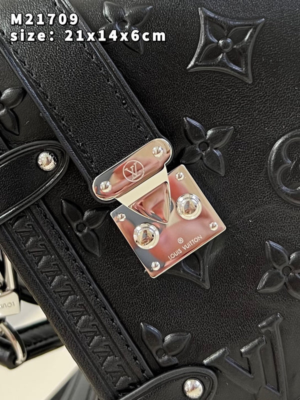 Alice Bags- Louis Vuittons  - 16054