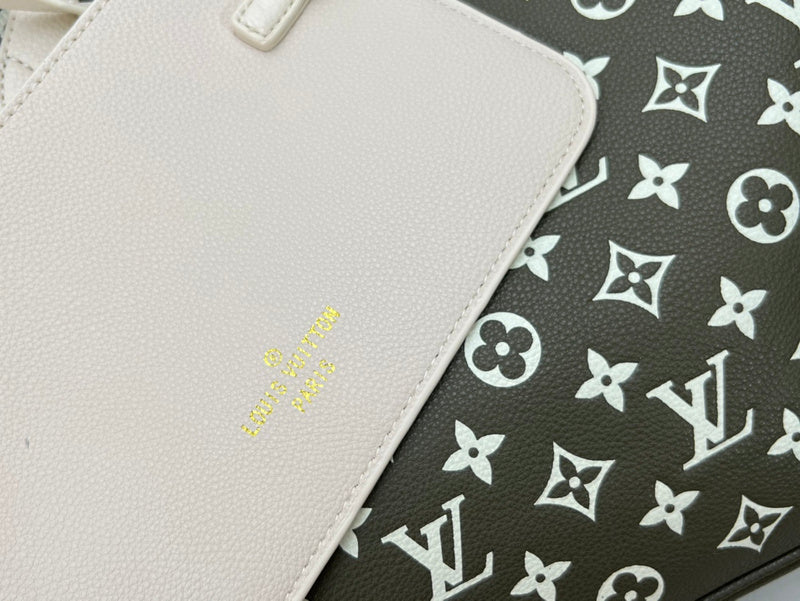 Alice Bags- Louis Vuittons  - 16574