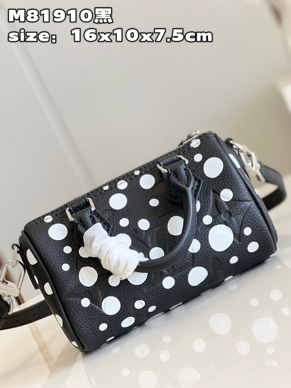 Alice Bags- Louis Vuittons  - 15912
