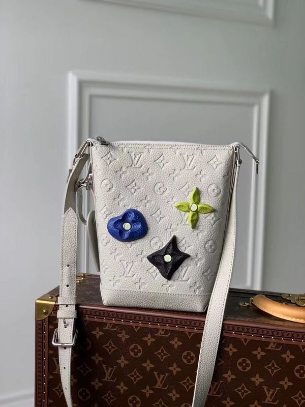 AliceBags- Louis Vuittons  - 16322