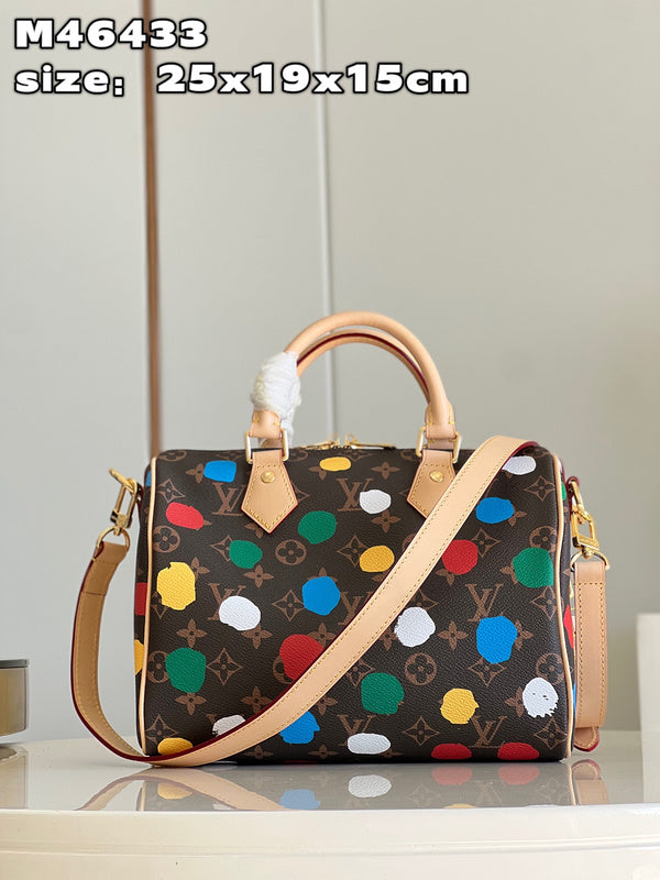 Alice Bags- Louis Vuittons  - 15979