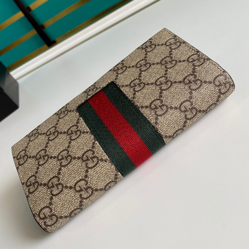 Gucci   Luxury Bags  945