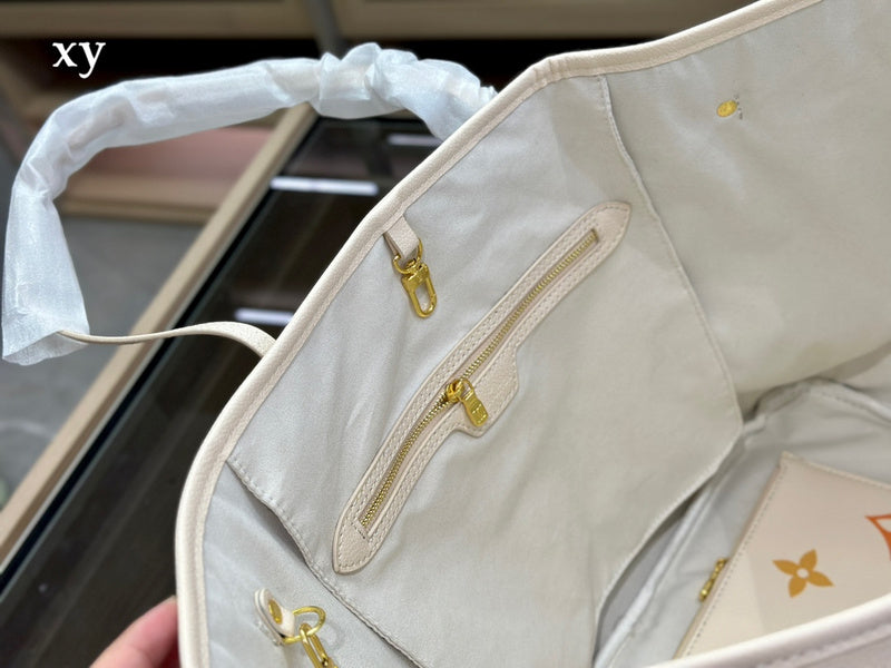 Alice bags - Louis Vuittons  - 15002