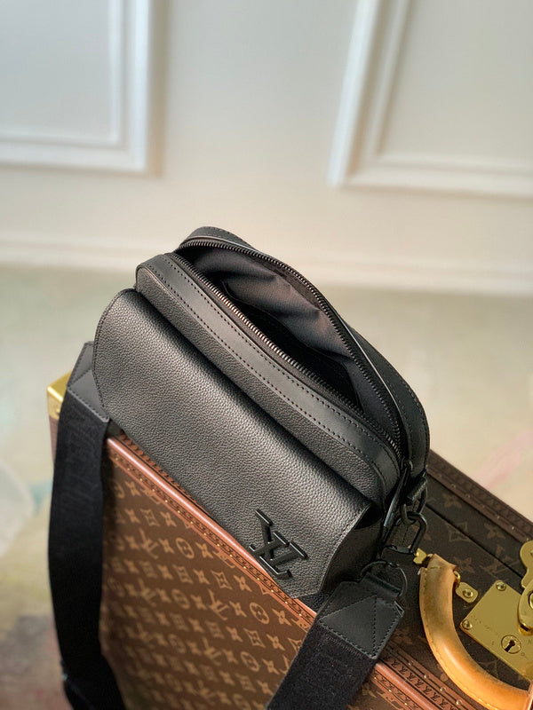 Alice bags - Louis Vuittons  - 15326