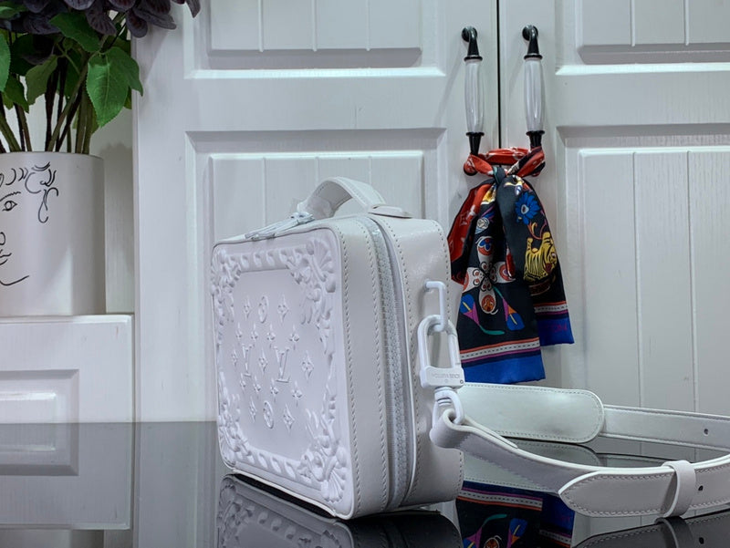 Alice bags - Louis Vuittons  - 15248