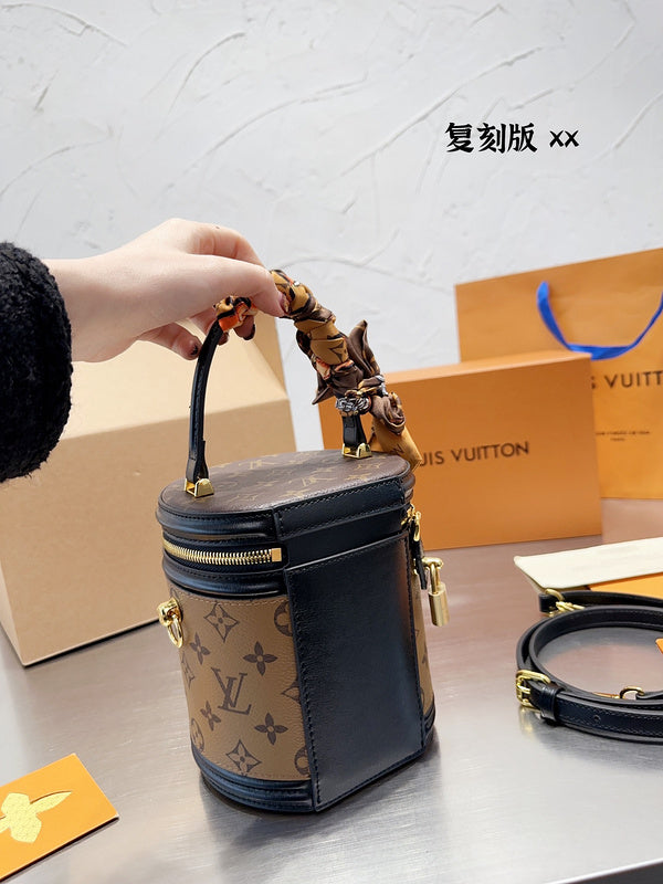Alice bags - Louis Vuittons  - 15129