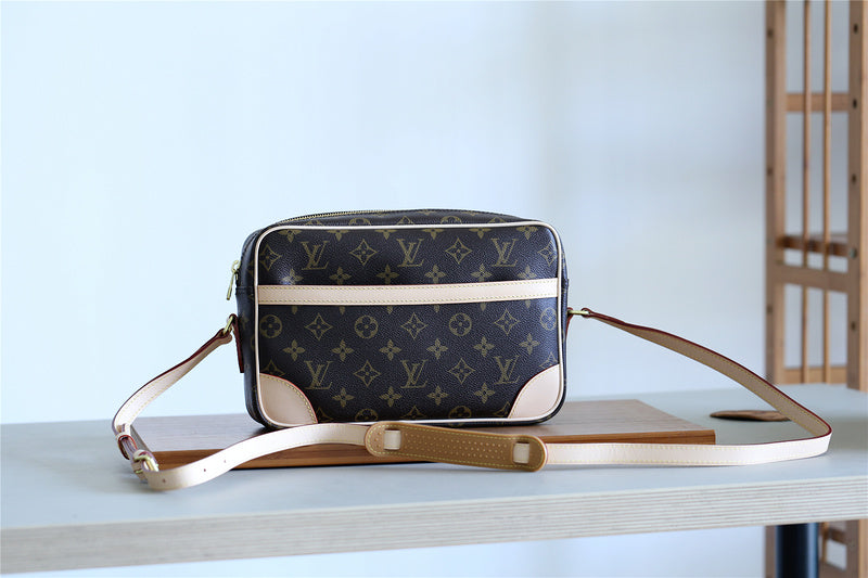 Alice bags - Louis Vuittons  - 7884