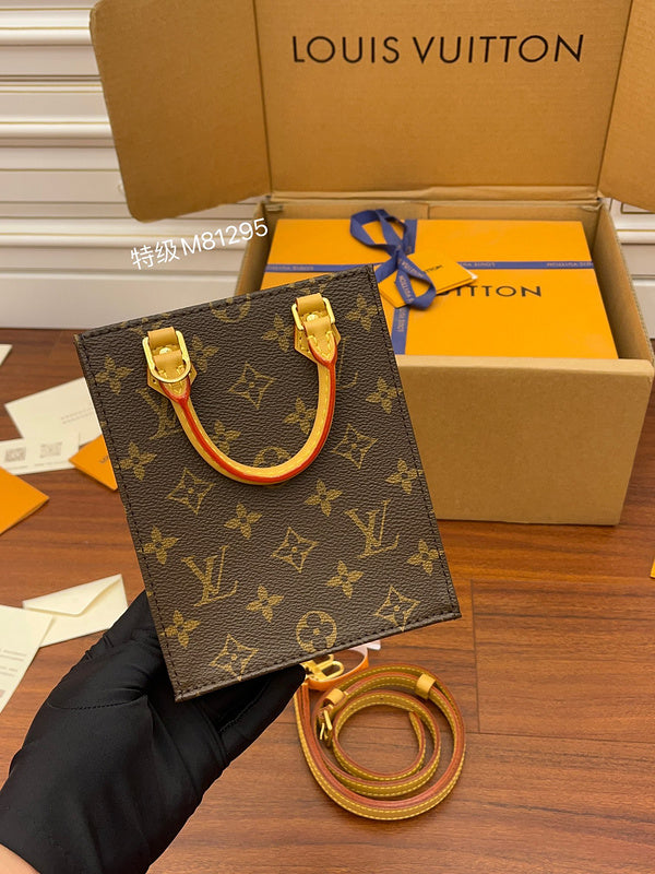 AliceBags- Louis Vuittons  - 16638