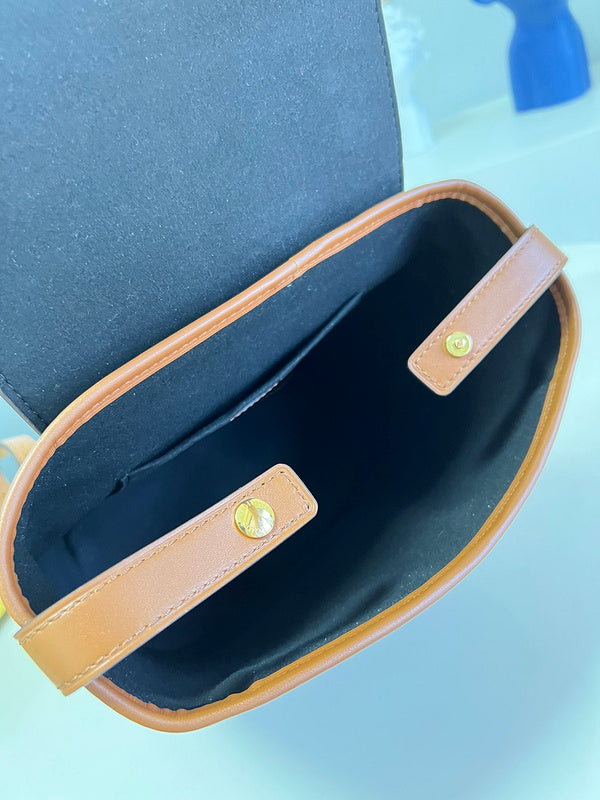 Alice Bags- Louis Vuittons  - 16464