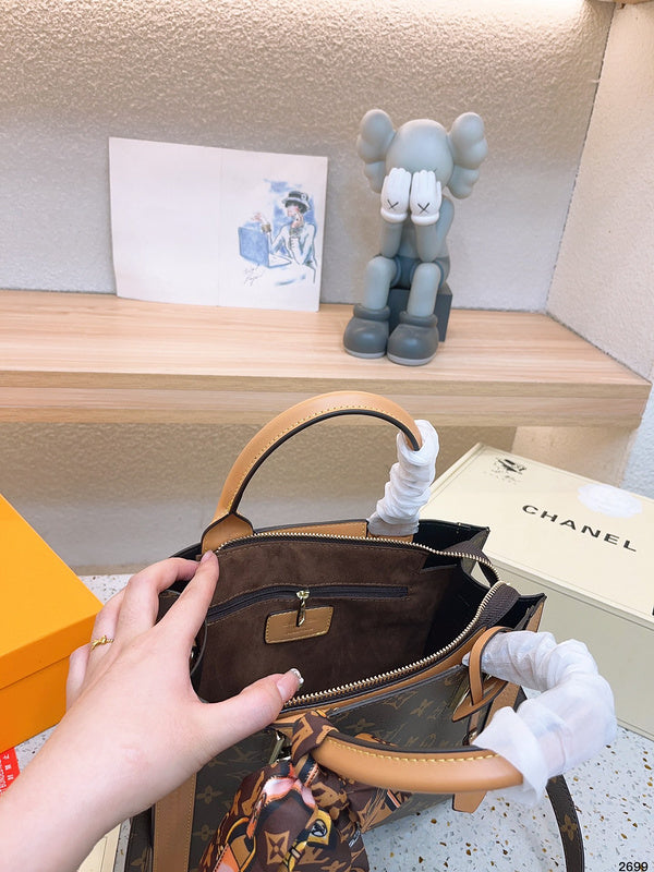 Alice bags - Louis Vuittons  - 14903