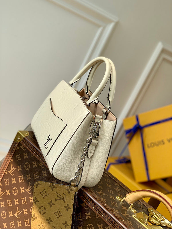 Alice Bags- Louis Vuittons  - 16744