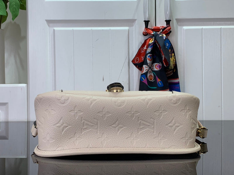 Alice bags - Louis Vuittons  - 15658