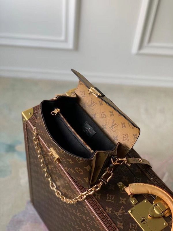 Alice Bags- Louis Vuittons  - 15970