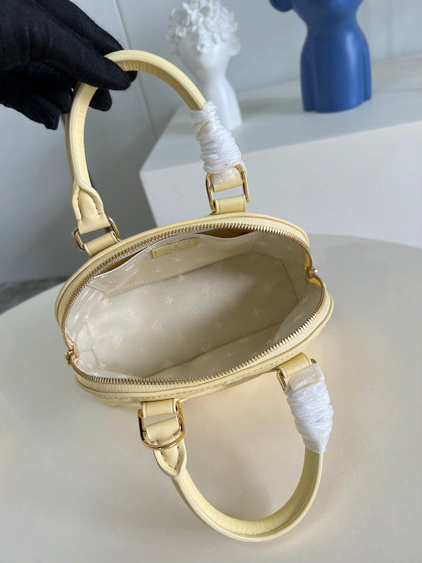Alice Bags- Louis Vuittons  - 16714