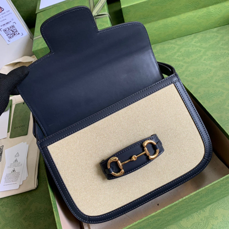 Gucci   Luxury Bags  1084