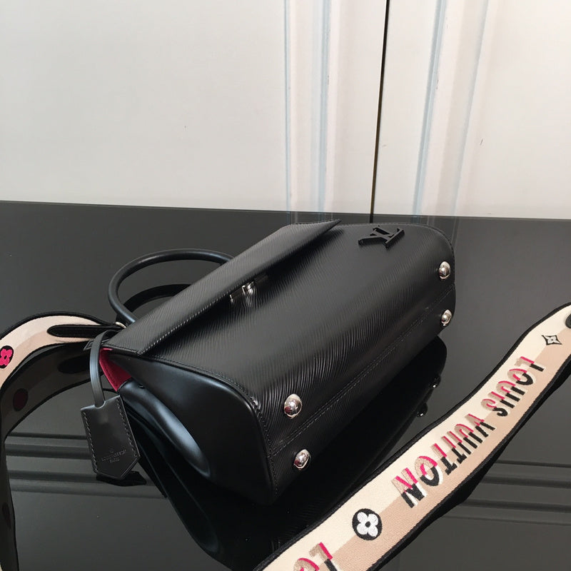 Alice Bags- Louis Vuittons  - 15890