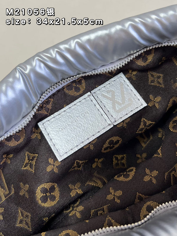 Alice Bags- Louis Vuittons  - 16094