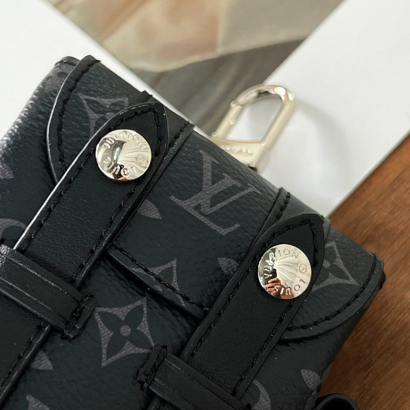 Alice Bags- Louis Vuittons  - 15861
