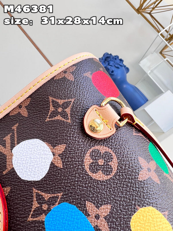 Alice Bags- Louis Vuittons  - 15978
