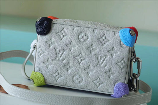 Alice bags - Louis Vuittons  - 10139