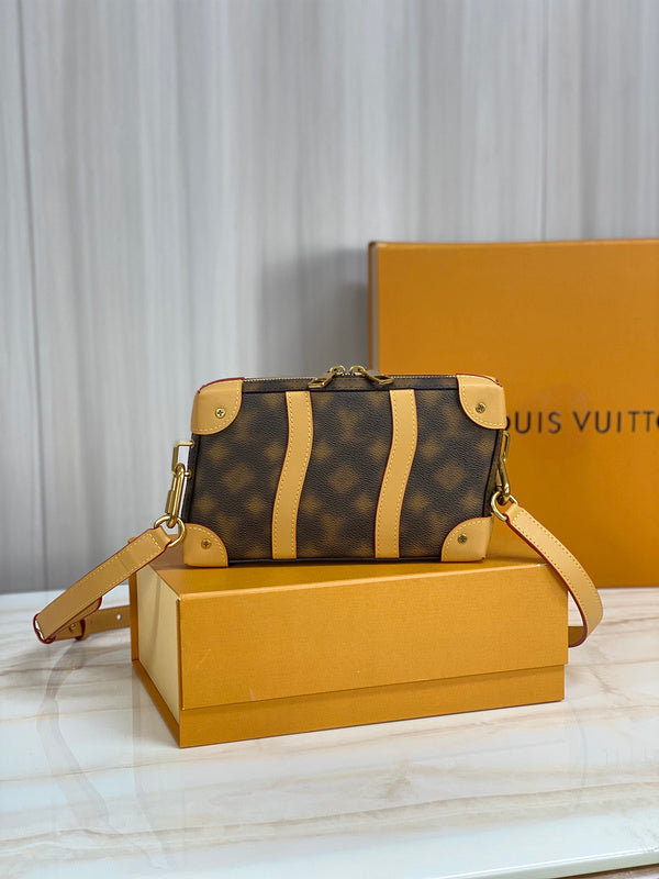 Alice Bags- Louis Vuittons  - 16440