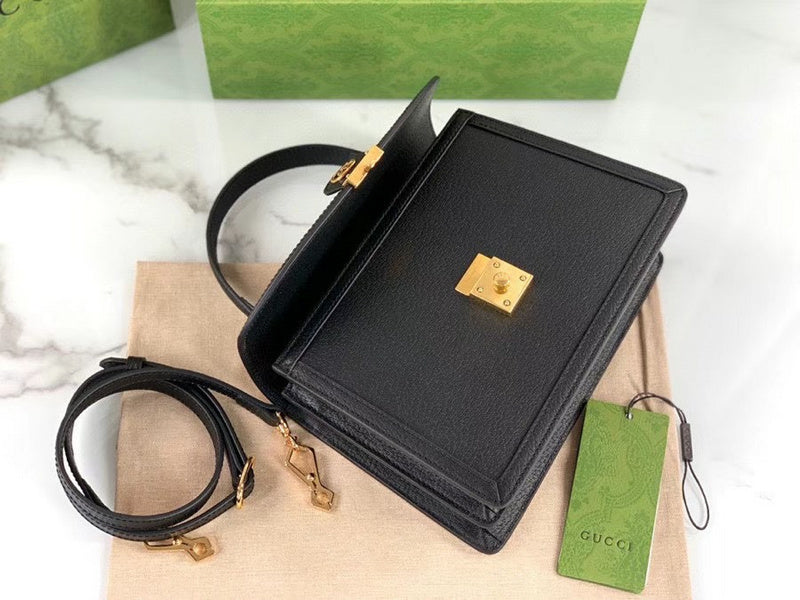 Gucci   Luxury Bags  1009