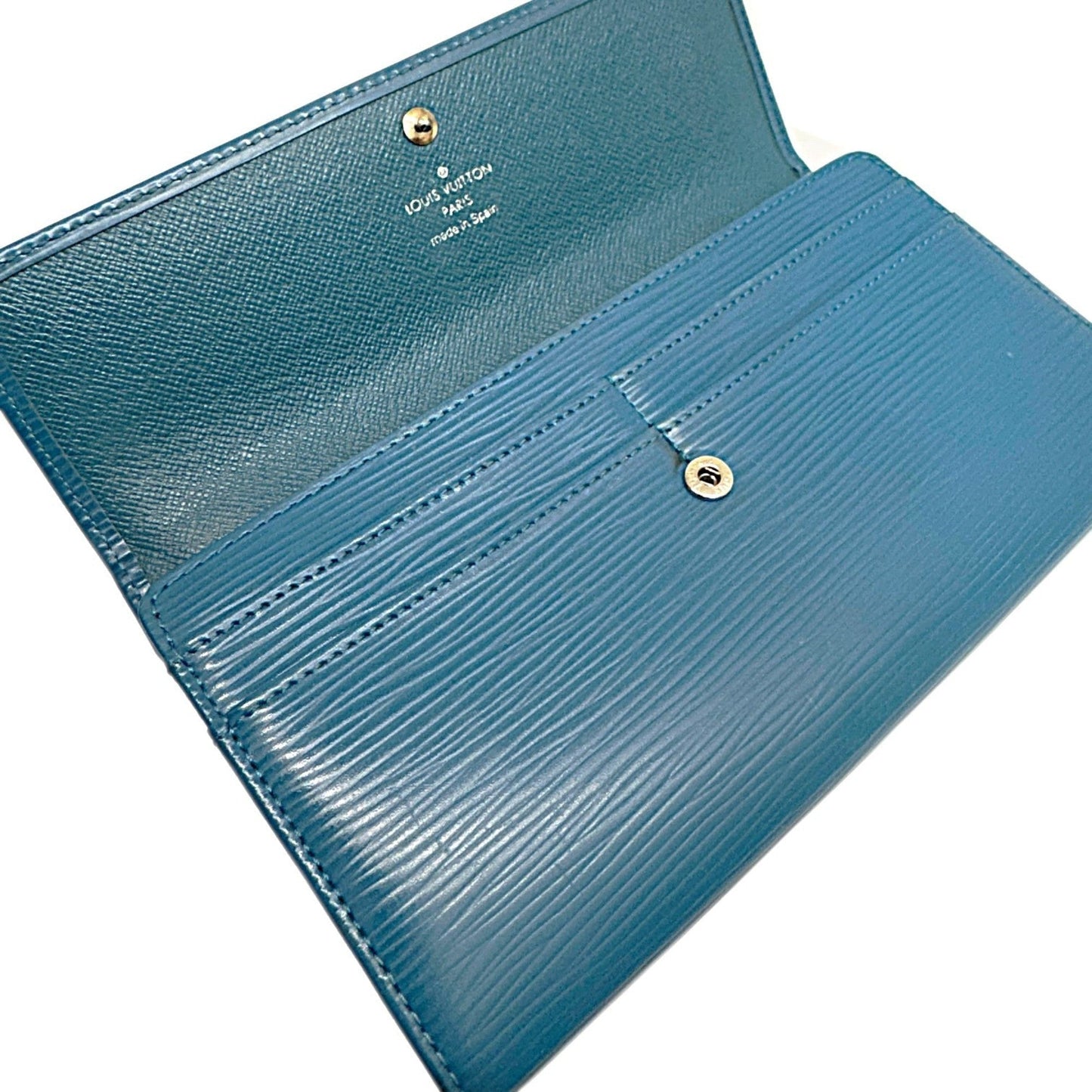 Louis Vuitton  Epi Leather Long Wallet (Bi-Fold)