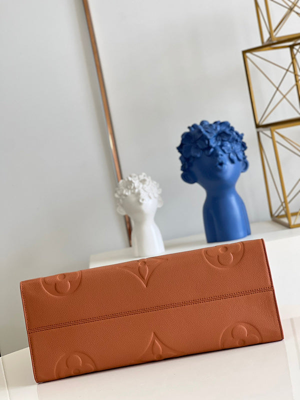 Alice Bags- Louis Vuittons  - 16315