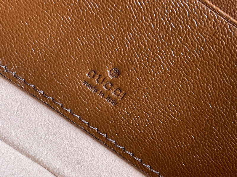 Gucci   Luxury Bags  971