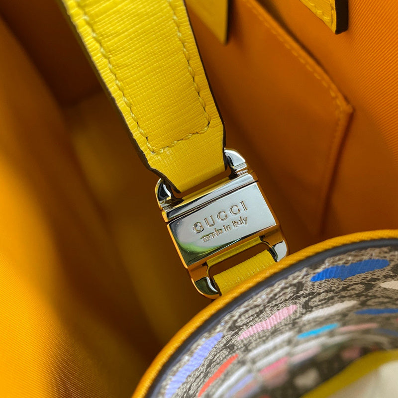 Gucci   Luxury Bags  1072