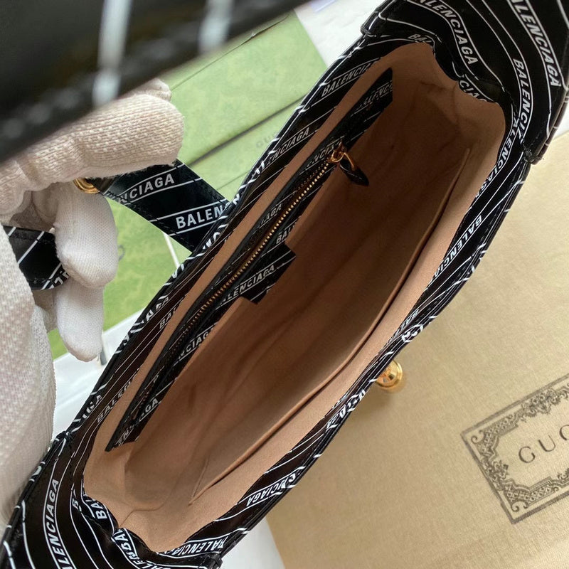 Gucci   Luxury Bags  1048
