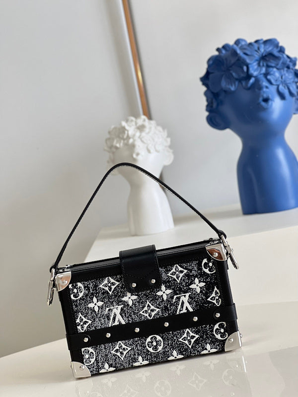Alice Bags- Louis Vuittons  - 16486