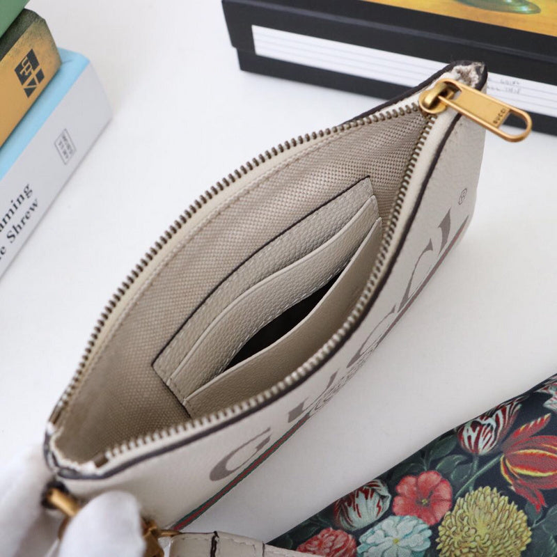 Gucci   Luxury Bags  869