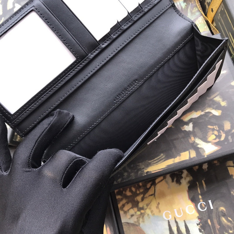 Gucci   Luxury Bags  901
