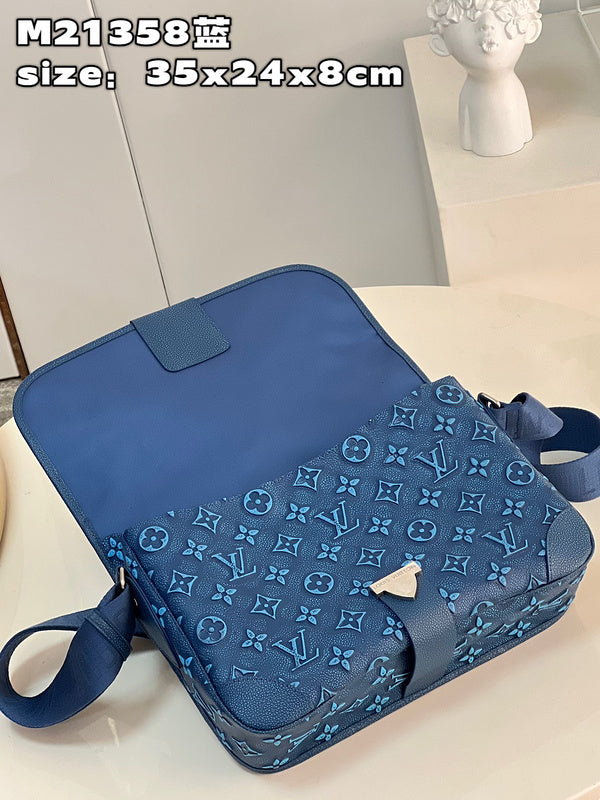 Alice Bags- Louis Vuittons  - 15939