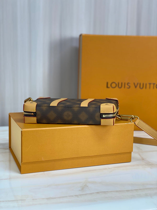 Alice Bags- Louis Vuittons  - 16440