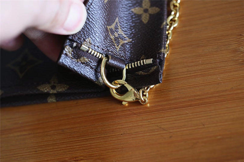 Alice bags - Louis Vuittons  - 9325