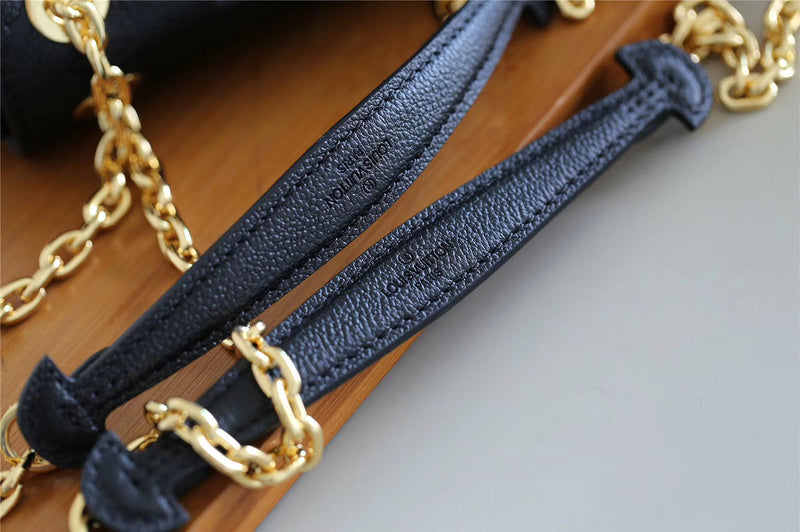 Alice bags - Louis Vuittons  - 7829